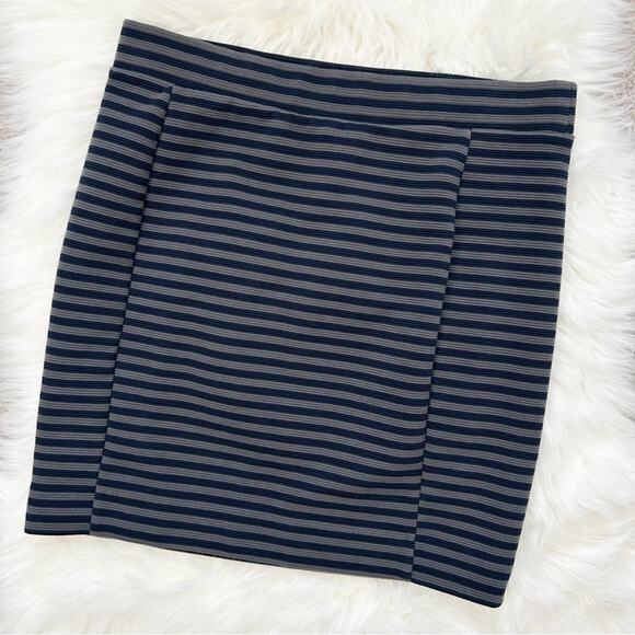 MADEWELL Mini Skirt Womens Size Medium Striped Casual Preppy Academia Twee Chic - Picture 1 of 6